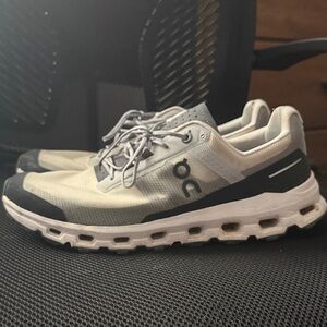 On Running Men's White and Black running shoes